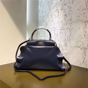 FENDI ҵ 8773 2107r(sh)b y~߅ СţƤƴɫ μ {(ln)ɫ